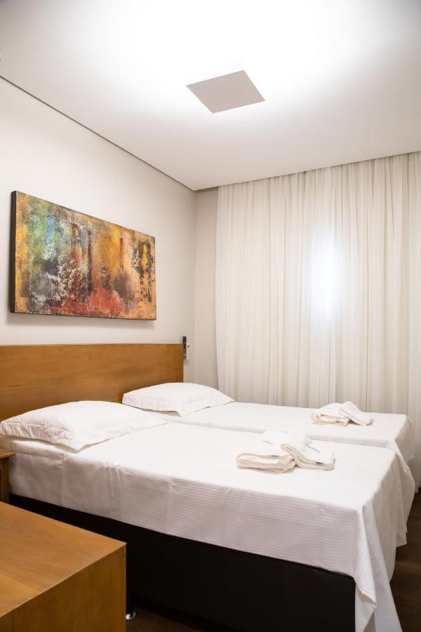 טיראדנטס Espaco 250 - Apto Mobiliado, 3 Quartos, Sendo Uma Suite, Banheiro Social, Cozinha Completa, Sala De Estar, Ar Condicionado, Tv E Internet מראה חיצוני תמונה