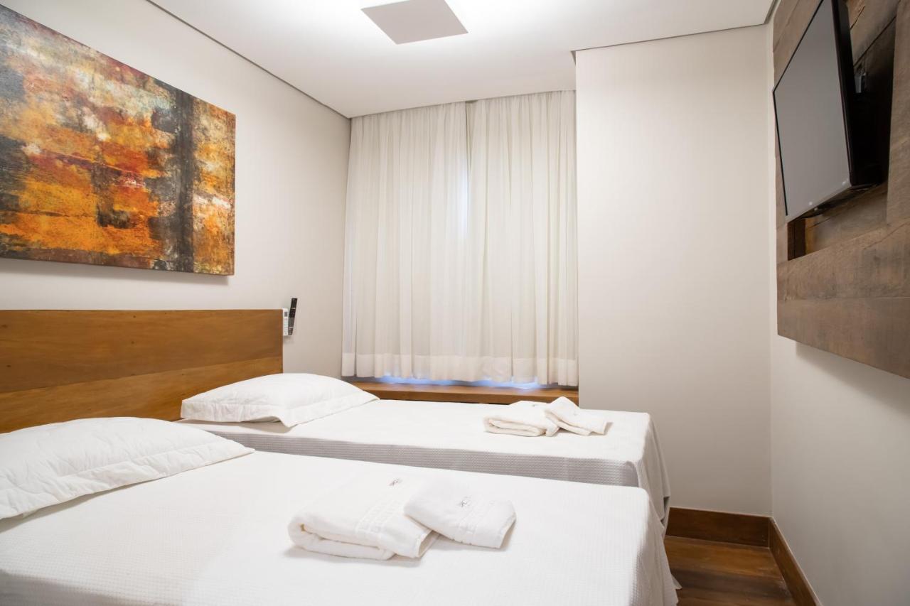 טיראדנטס Espaco 250 - Apto Mobiliado, 3 Quartos, Sendo Uma Suite, Banheiro Social, Cozinha Completa, Sala De Estar, Ar Condicionado, Tv E Internet מראה חיצוני תמונה